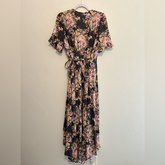 NWT Auguste The Label Wrap Dress High Low Charcoal Floral Print Size Large (8) - Picture 2 of 14